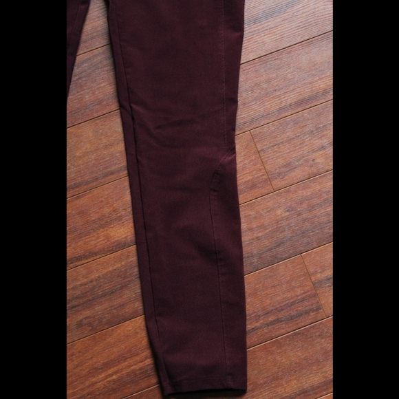 Spanx micro ribbed leggings in clour fine wine (dark red/purple) - Picture 3 of 5